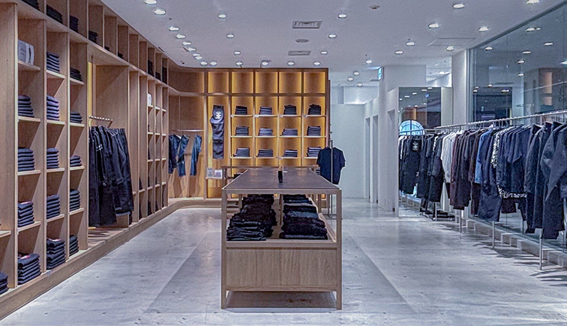 MOMOTARO JEANS AOYAMA MOMOTARO JEANS AOYAMA